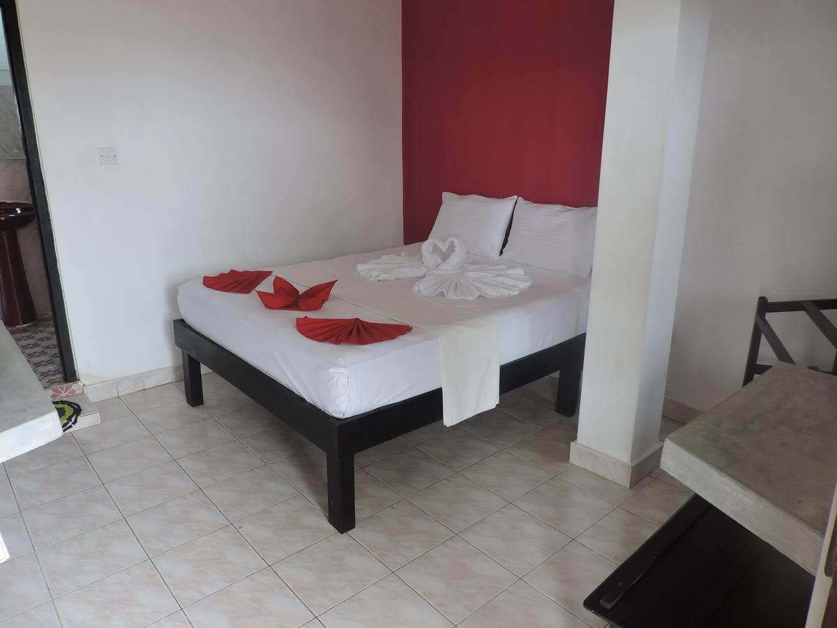 Sea View Beach Hotel Nilaveli Exterior photo