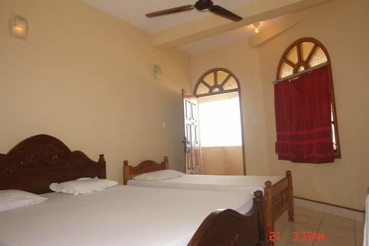 Sea View Beach Hotel Nilaveli Exterior photo