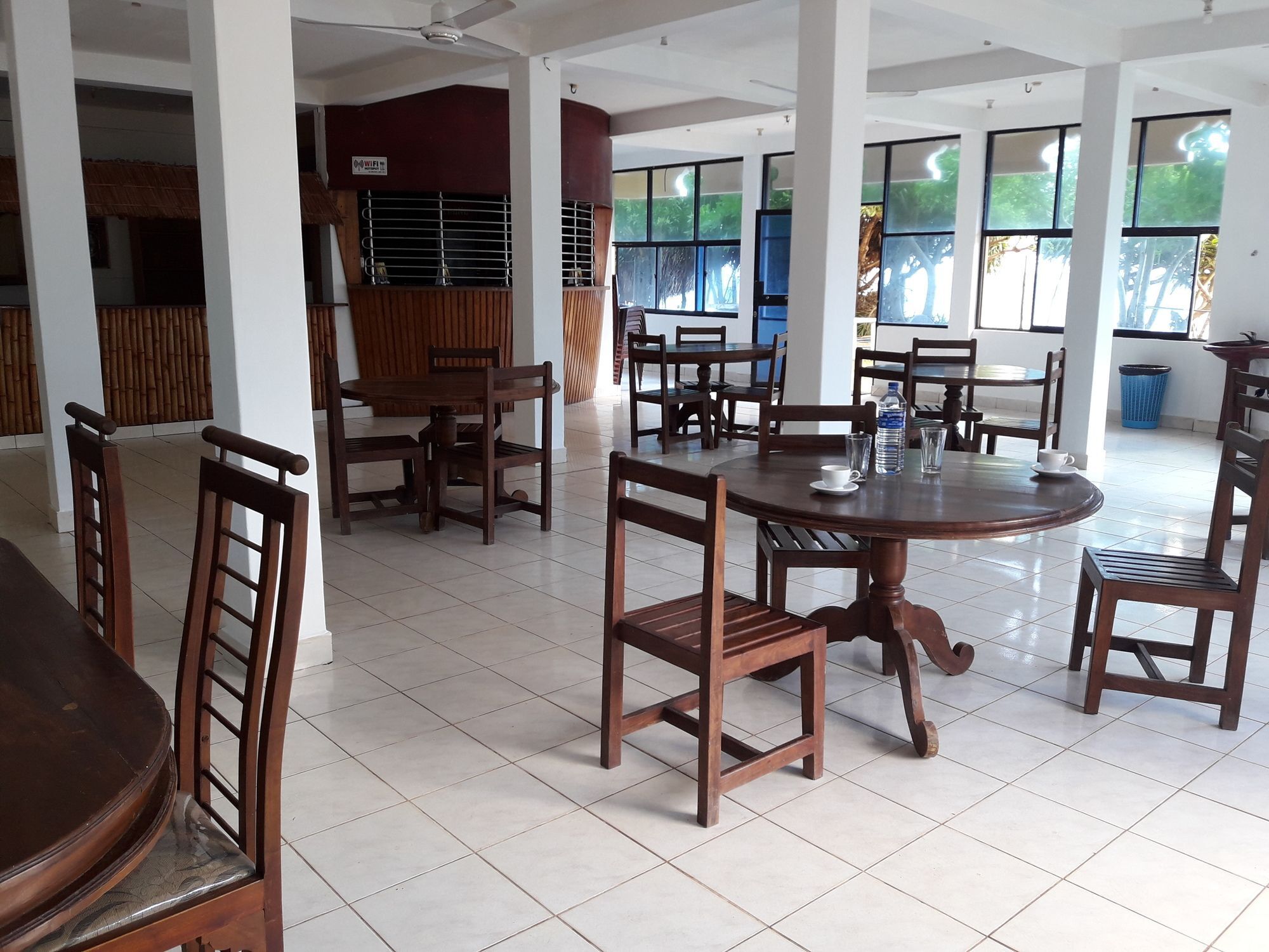 Sea View Beach Hotel Nilaveli Exterior photo